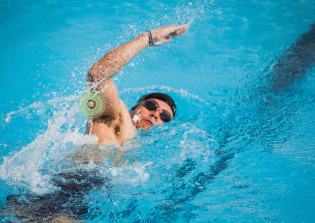 Swimmer with Linx